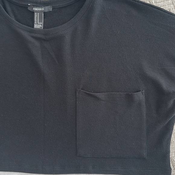 Forever 21 Casual Block Style Black & White 3/4 Sleeve Top | Size M - Picture 4 of 11